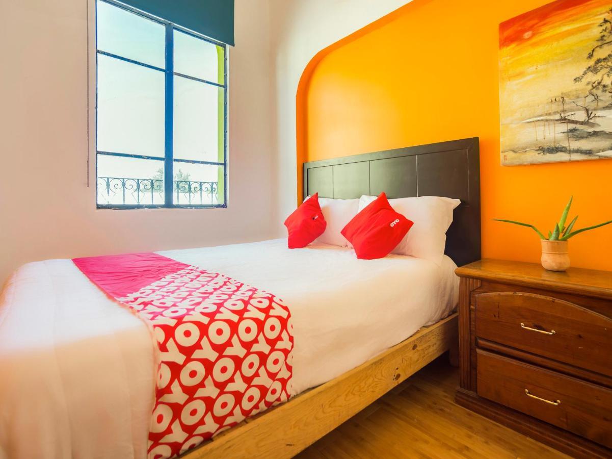 Oyo Hotel Hare Krishna มอนแตร์เรย์ ภายนอก รูปภาพ