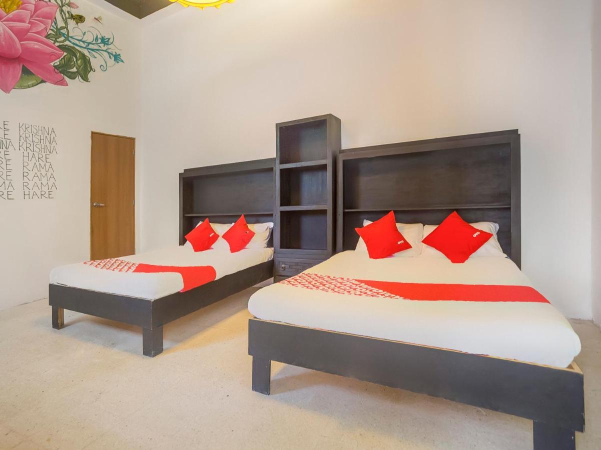 Oyo Hotel Hare Krishna มอนแตร์เรย์ ภายนอก รูปภาพ
