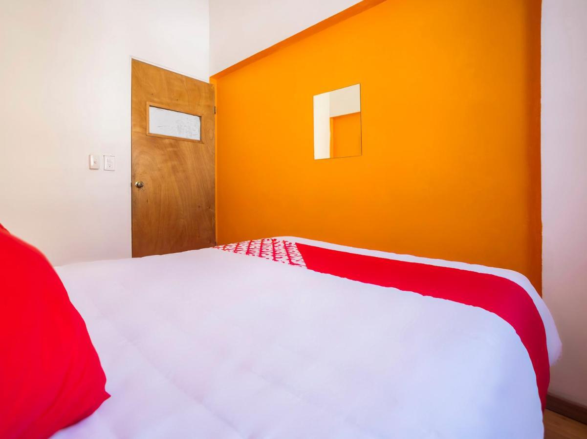 Oyo Hotel Hare Krishna มอนแตร์เรย์ ภายนอก รูปภาพ